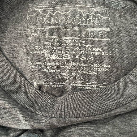 Men’s Patagonia tshirt size Large slim fit - Picture 4 of 4